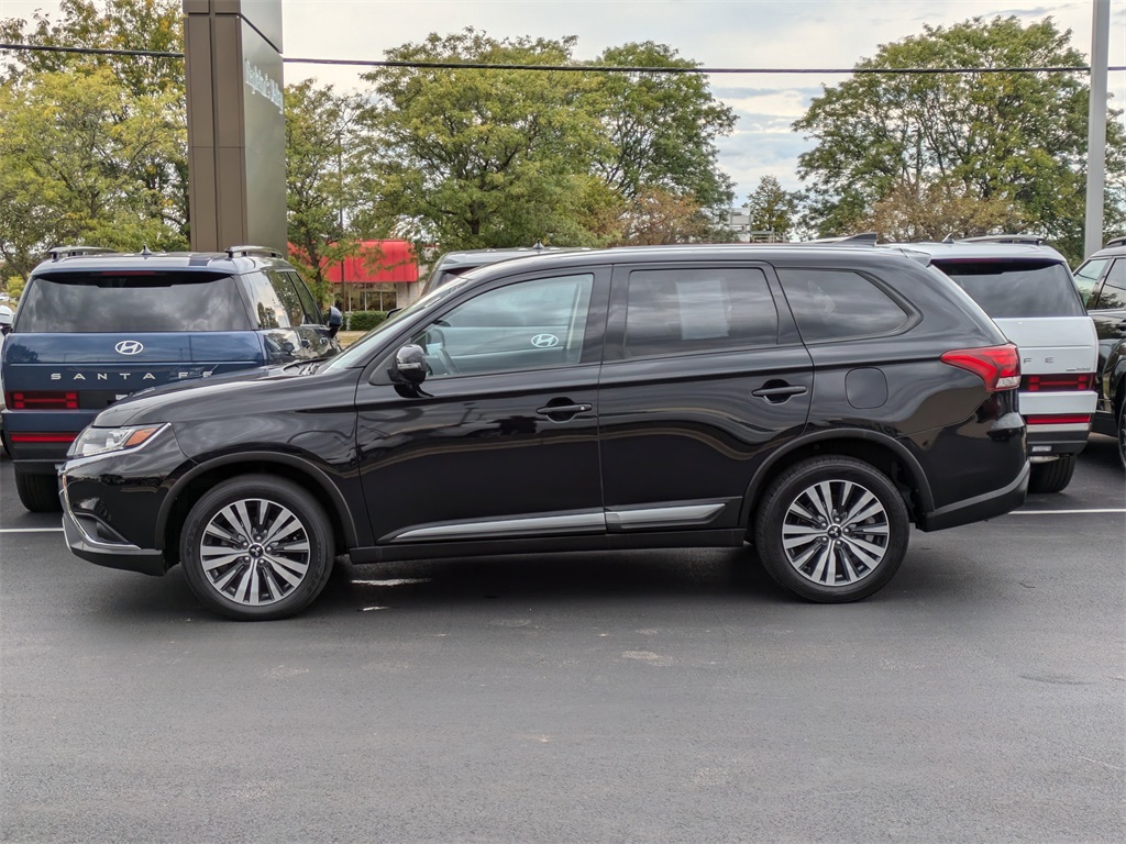 2020 Mitsubishi Outlander SE 8