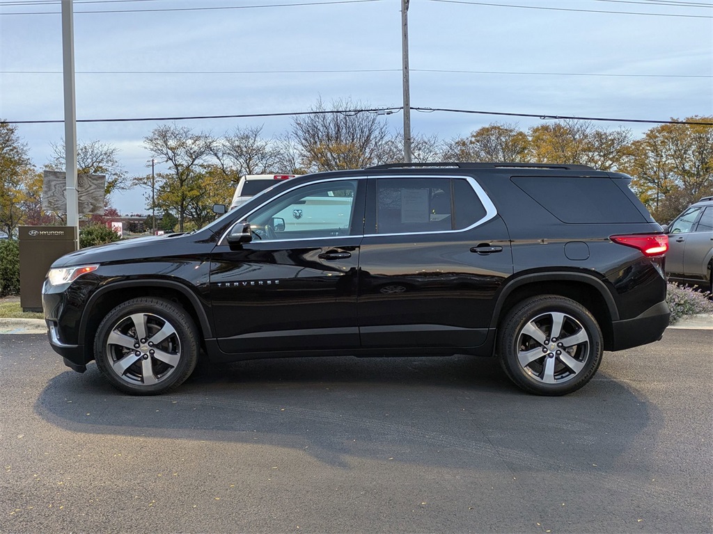 2021 Chevrolet Traverse LT Leather 2