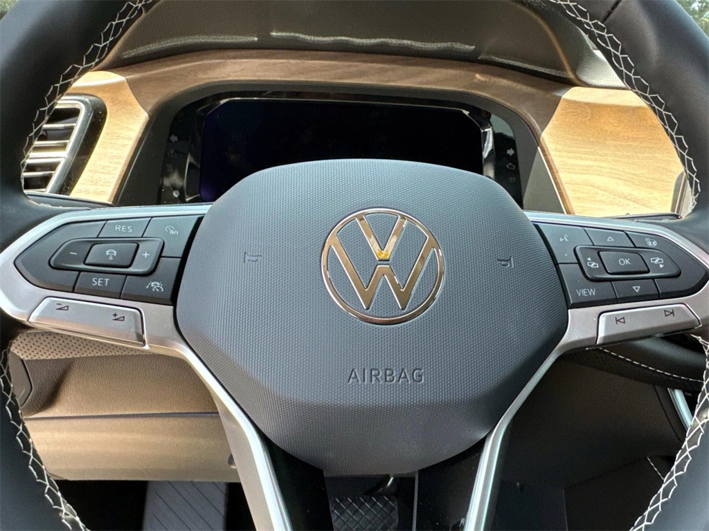 2024 Volkswagen Atlas 2.0T SE w/Technology 11