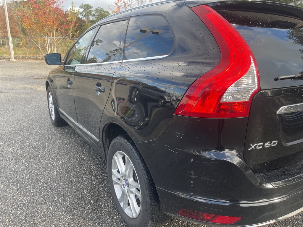 2016 Volvo XC60 T5 Drive-E Premier 4