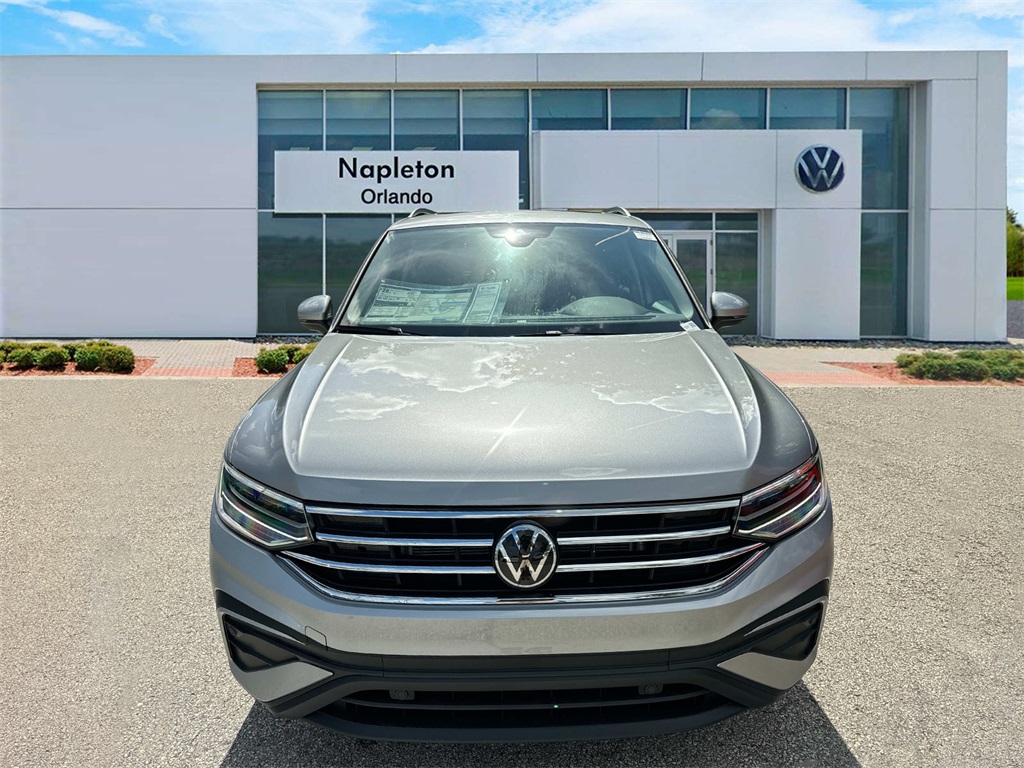 2024 Volkswagen Tiguan 2.0T SE 3