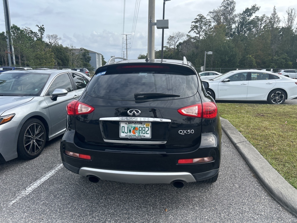 2017 INFINITI QX50 Base 3