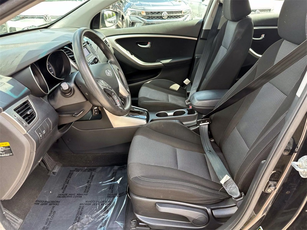 2013 Hyundai Elantra GT Base 11