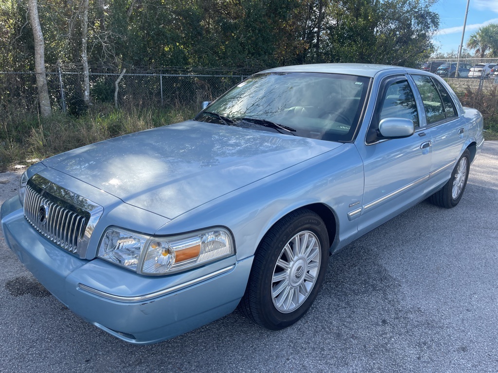 2010 Mercury Grand Marquis LS 1