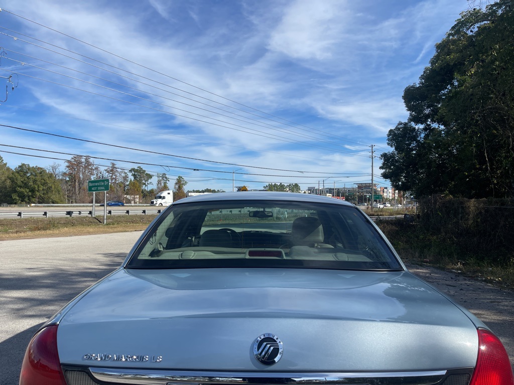 2010 Mercury Grand Marquis LS 2