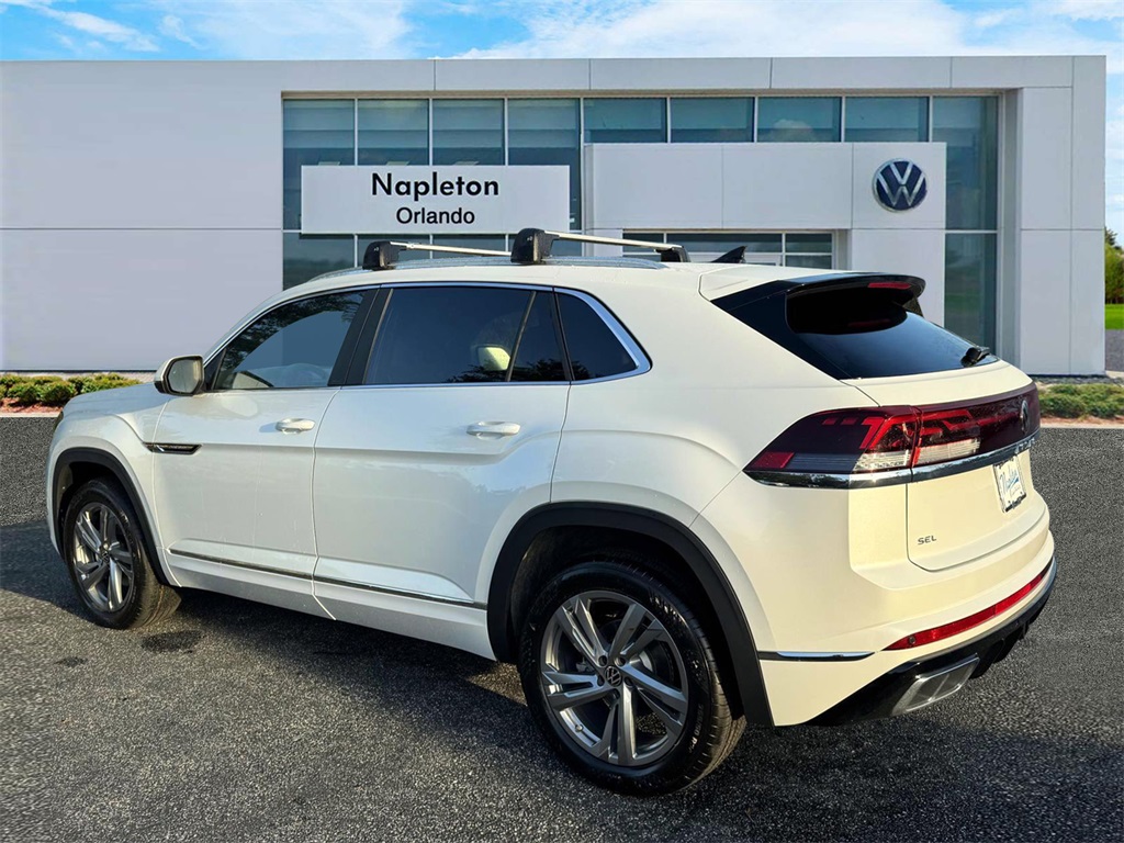 2024 Volkswagen Atlas Cross Sport 2.0T SEL R-Line 6