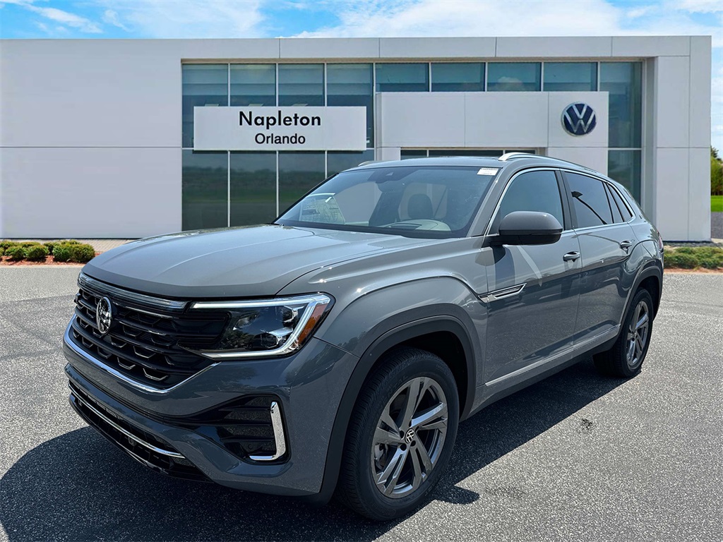 2024 Volkswagen Atlas Cross Sport 2.0T SEL R-Line 1