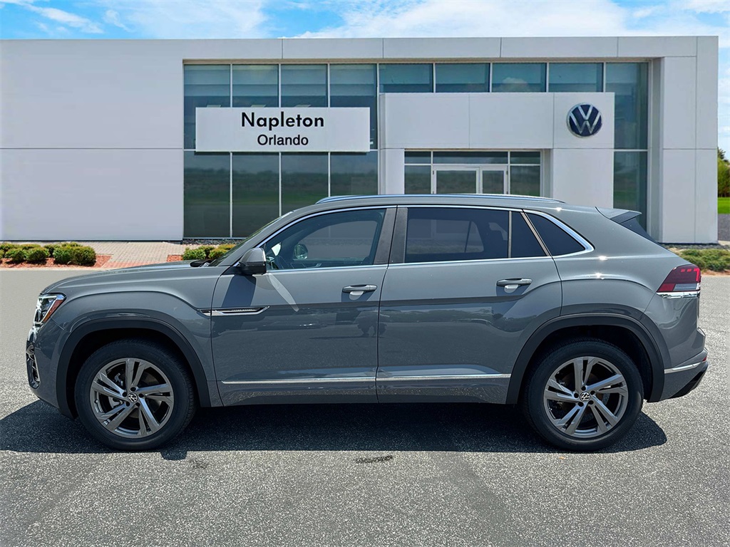 2024 Volkswagen Atlas Cross Sport 2.0T SEL R-Line 4