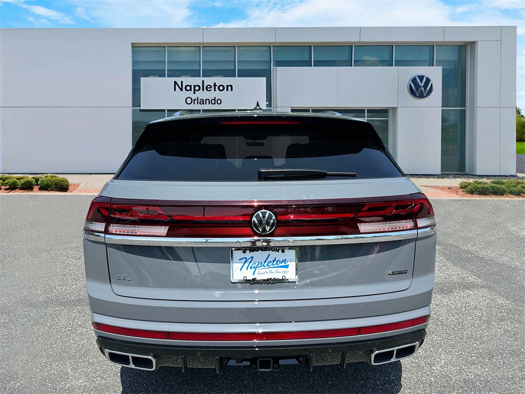 2024 Volkswagen Atlas Cross Sport 2.0T SEL R-Line 7