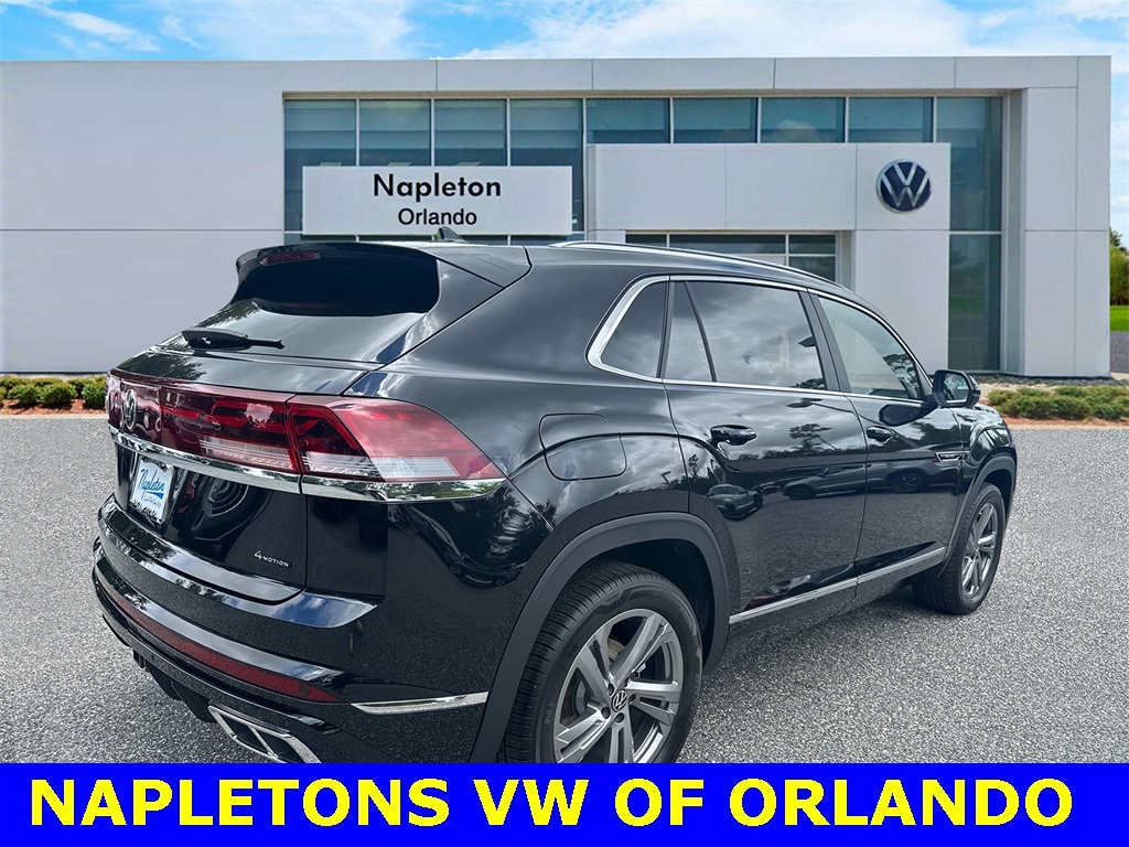 2024 Volkswagen Atlas Cross Sport 2.0T SEL R-Line 7