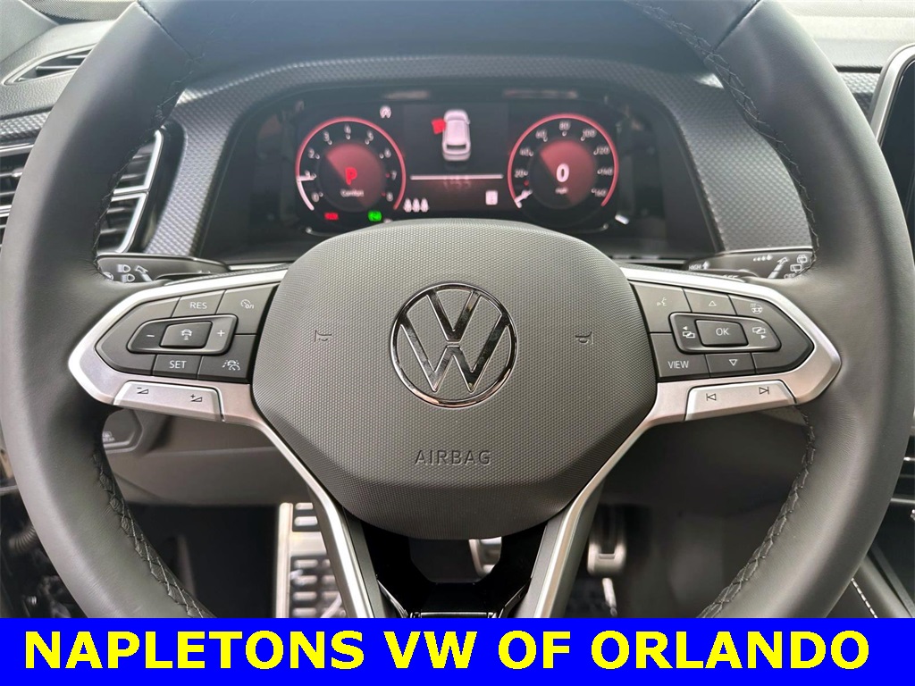 2024 Volkswagen Atlas Cross Sport 2.0T SEL R-Line 14