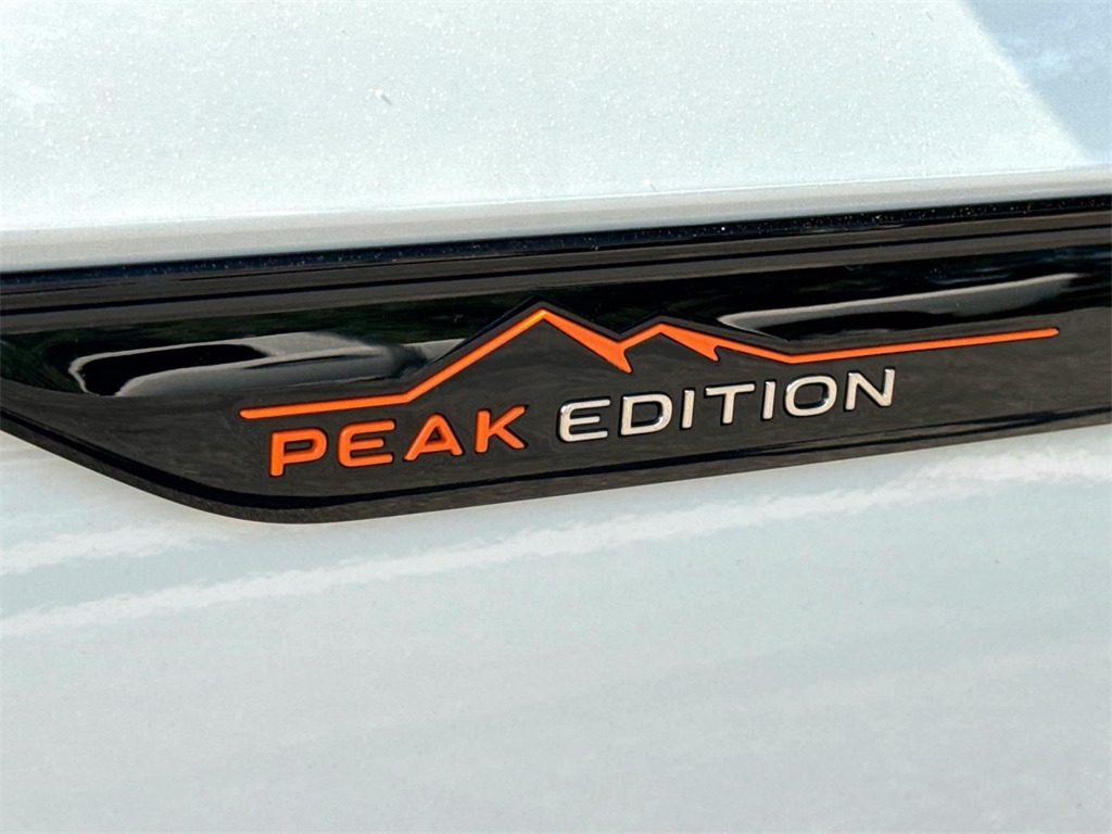 2024 Volkswagen Atlas 2.0T Peak Edition SEL 26