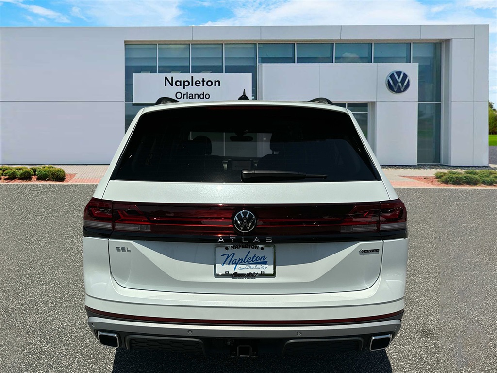 2024 Volkswagen Atlas 2.0T Peak Edition SEL 7