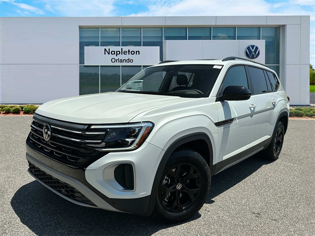 2024 Volkswagen Atlas 2.0T Peak Edition SEL 32