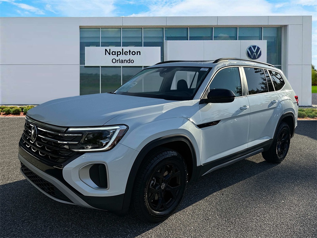 2024 Volkswagen Atlas 2.0T Peak Edition SEL 1