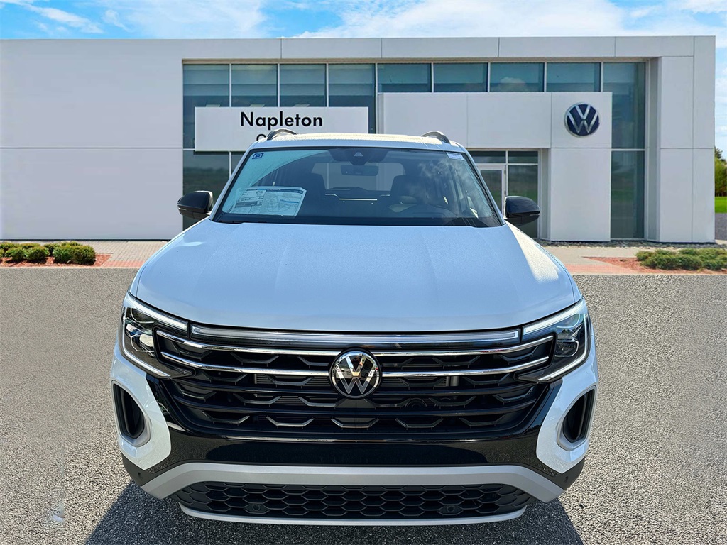 2024 Volkswagen Atlas 2.0T Peak Edition SEL 3