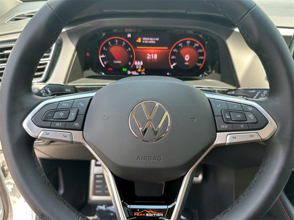 2024 Volkswagen Atlas 2.0T Peak Edition SE w/Technology 14