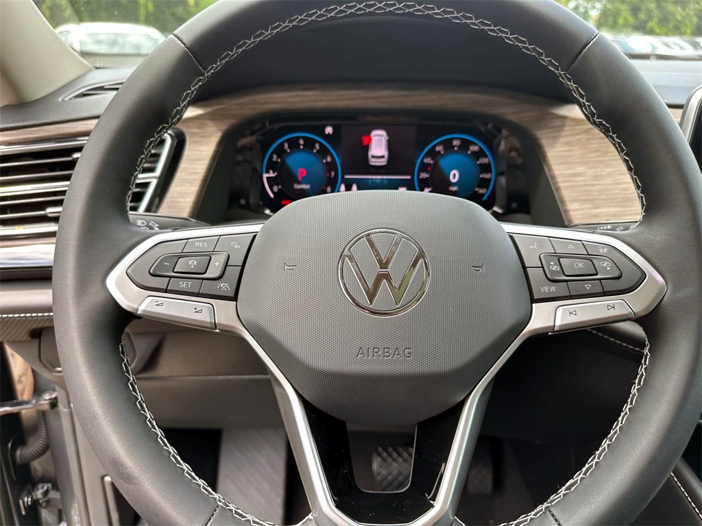 2024 Volkswagen Atlas 2.0T SEL 14