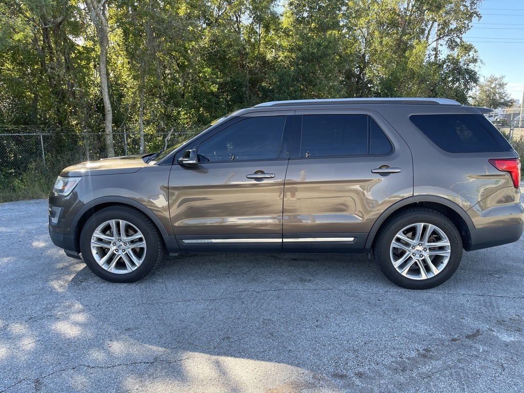 2016 Ford Explorer XLT 3