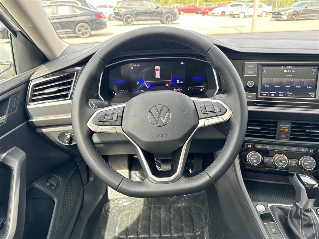 2024 Volkswagen Jetta 1.5T SE 15