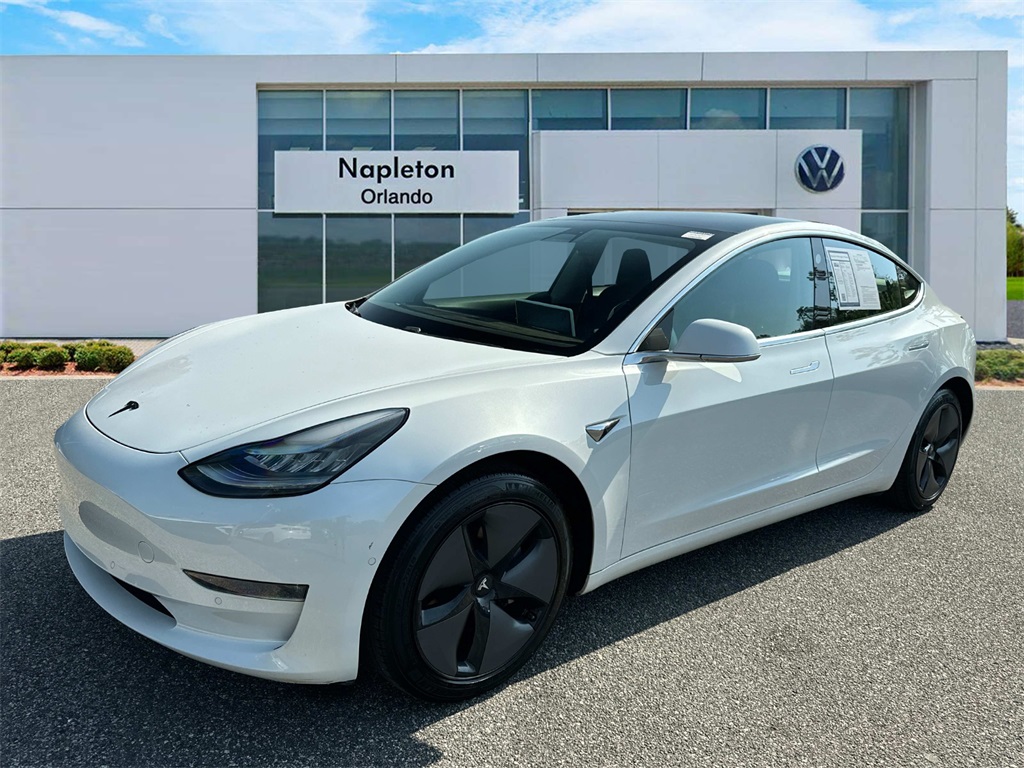 2018 Tesla Model 3 Mid Range 1