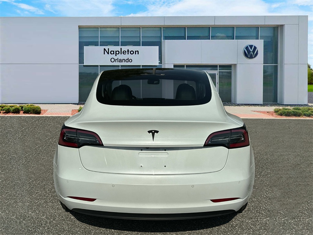 2018 Tesla Model 3 Mid Range 7