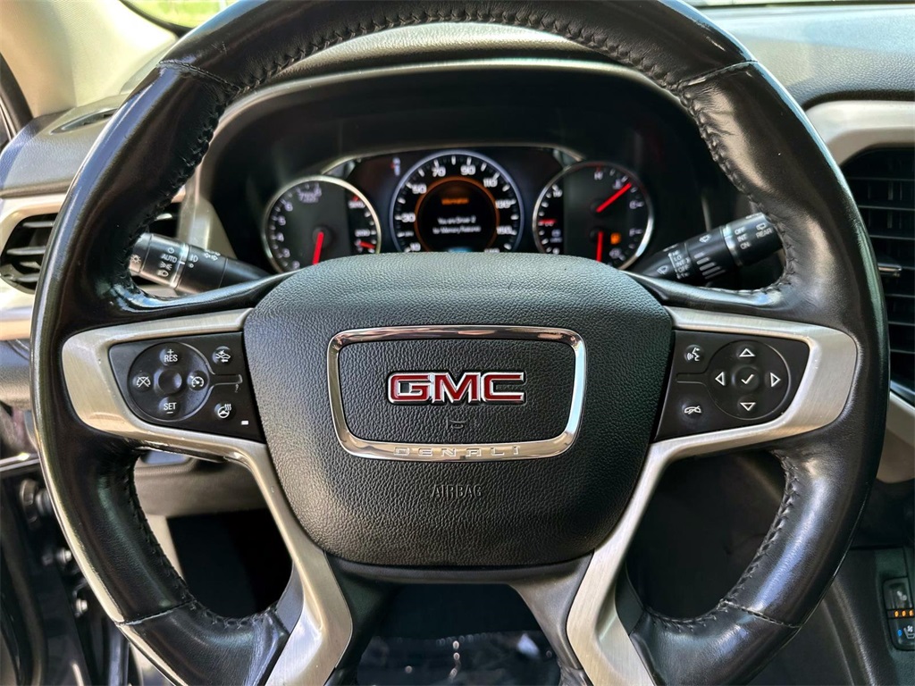 2018 GMC Acadia Denali 29