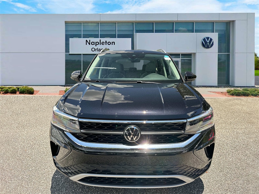 2024 Volkswagen Taos 1.5T SE 3