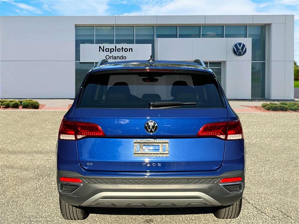 2024 Volkswagen Taos 1.5T SE 7