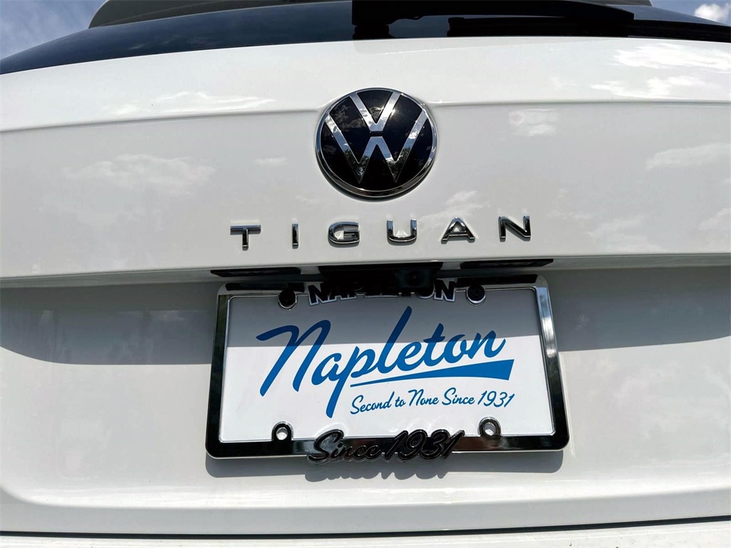 2024 Volkswagen Tiguan 2.0T SE 8