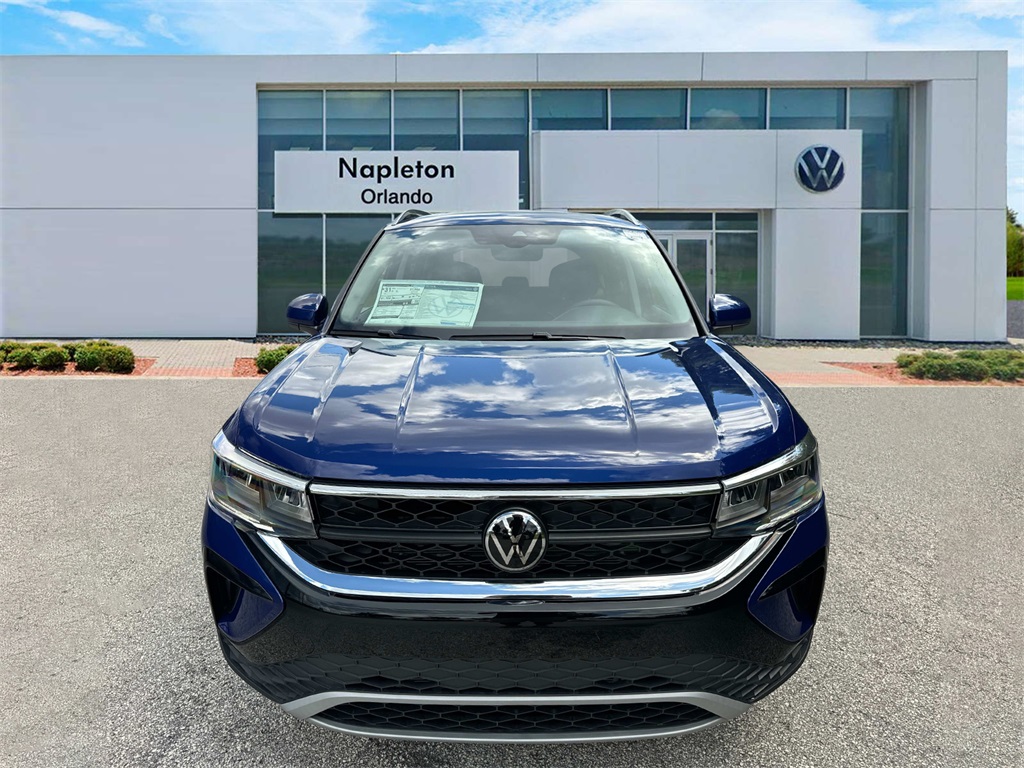 2024 Volkswagen Taos 1.5T SE 3