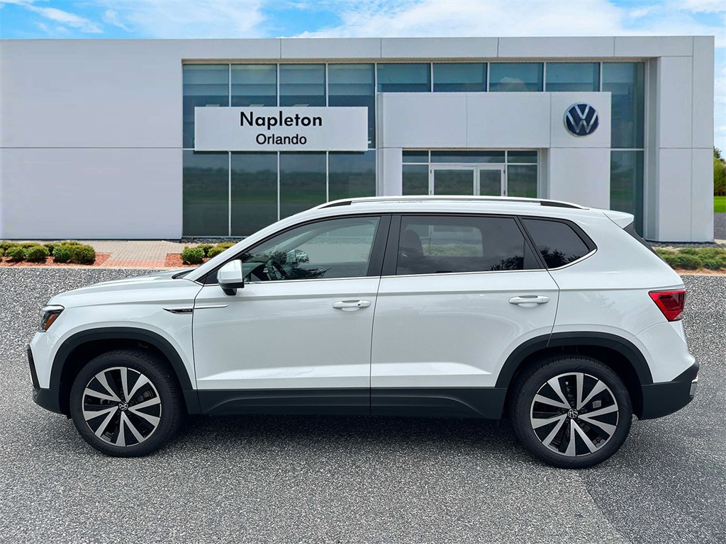 2024 Volkswagen Taos 1.5T SE 4