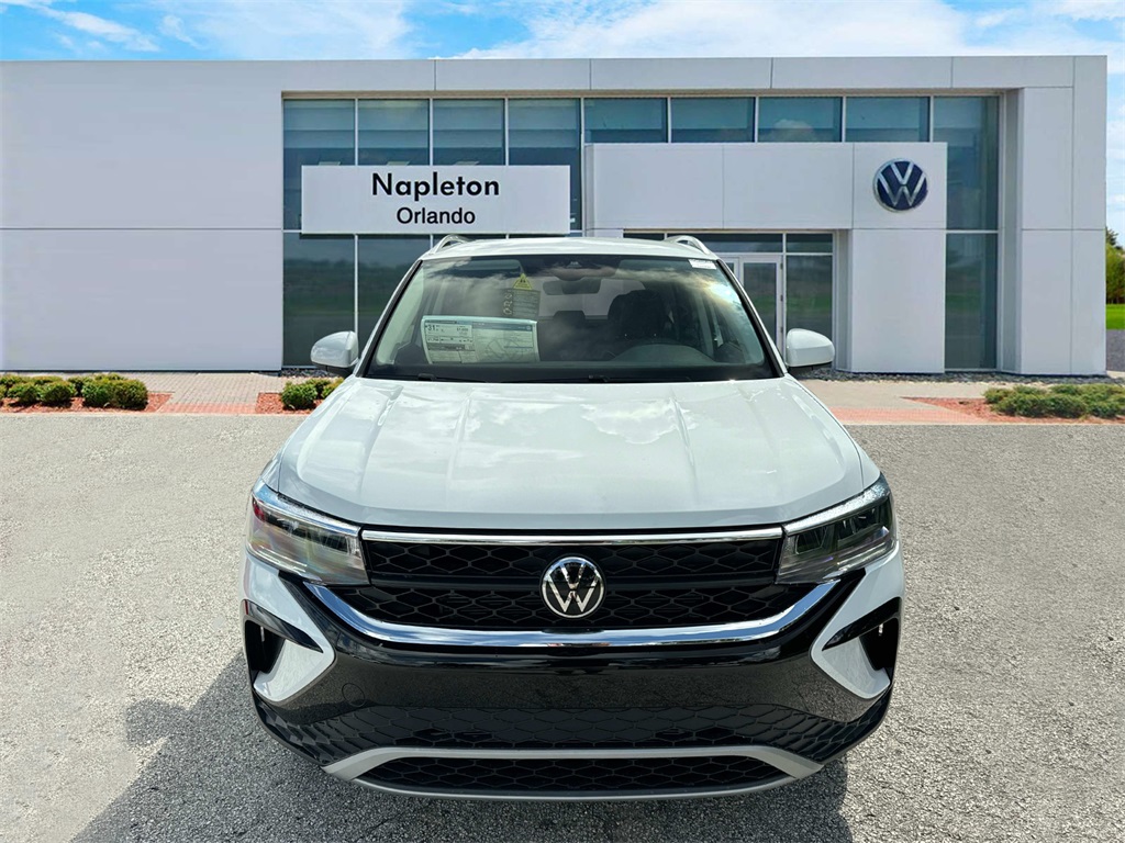 2024 Volkswagen Taos 1.5T SE 3