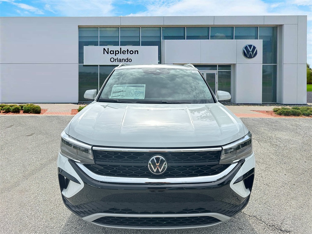 2024 Volkswagen Taos 1.5T SE 3