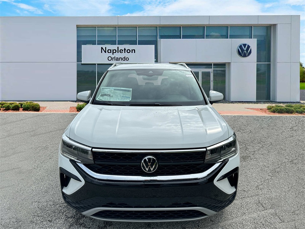 2024 Volkswagen Taos 1.5T SE 3