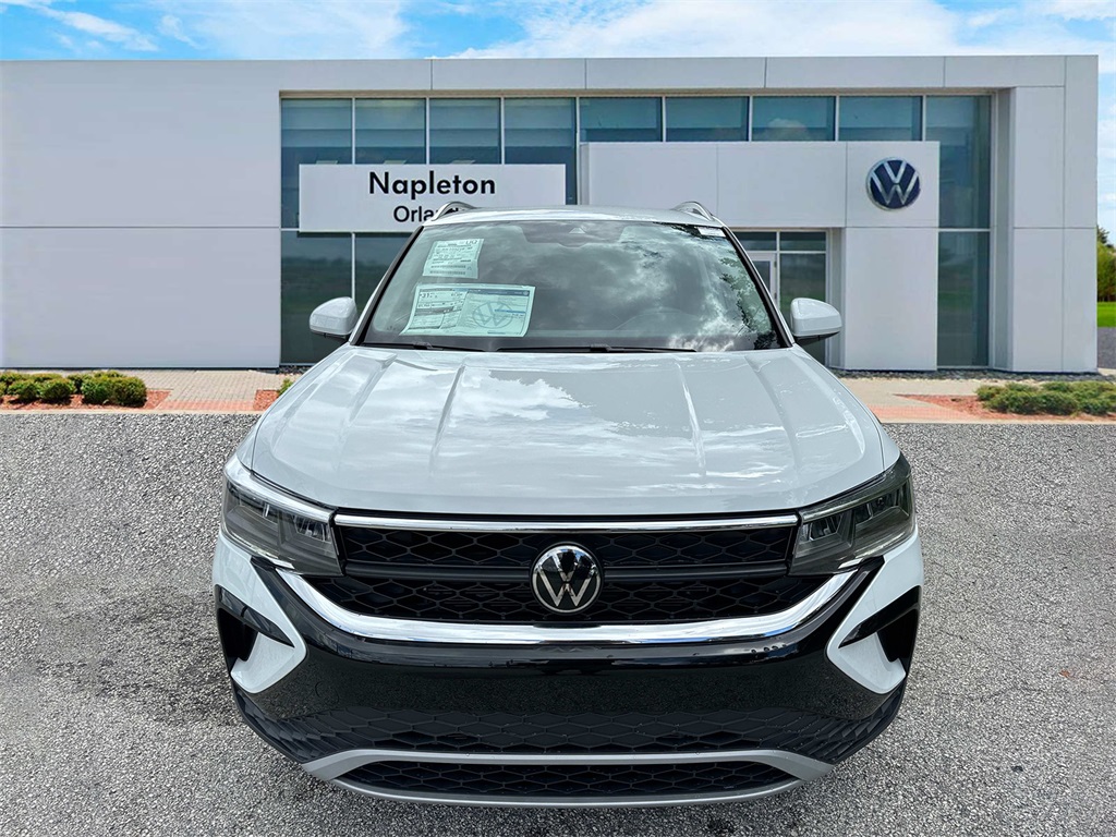 2024 Volkswagen Taos 1.5T SE 3