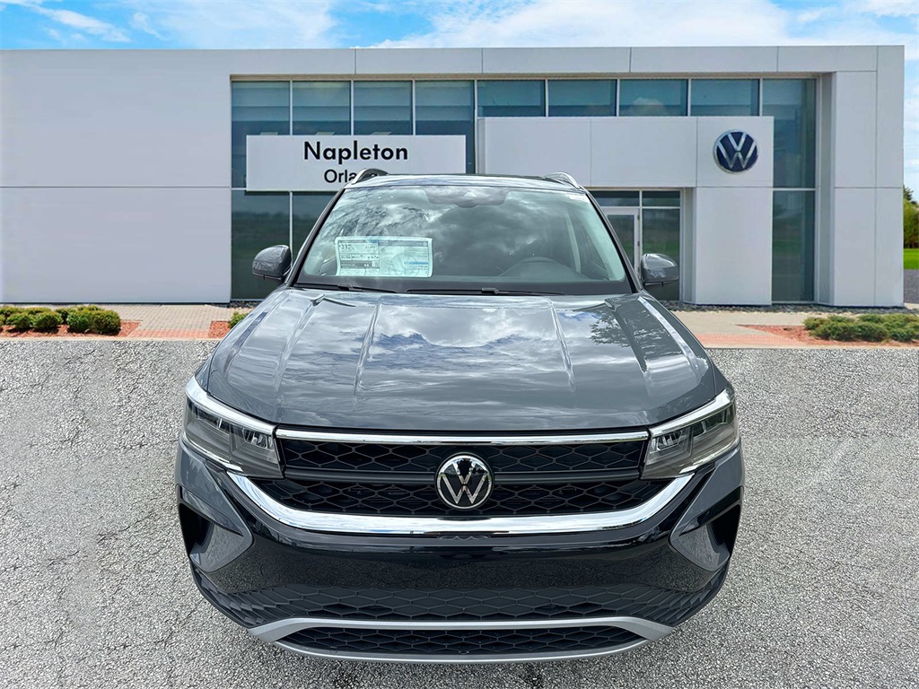 2024 Volkswagen Taos 1.5T SE 3