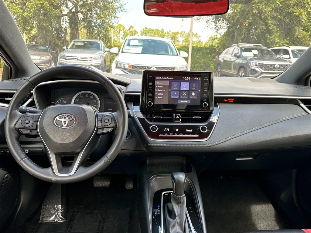 2019 Toyota Corolla Hatchback SE 11