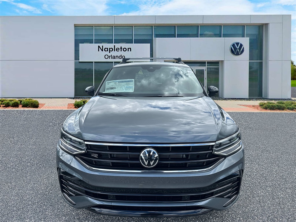 2024 Volkswagen Tiguan 2.0T SE R-Line Black 3