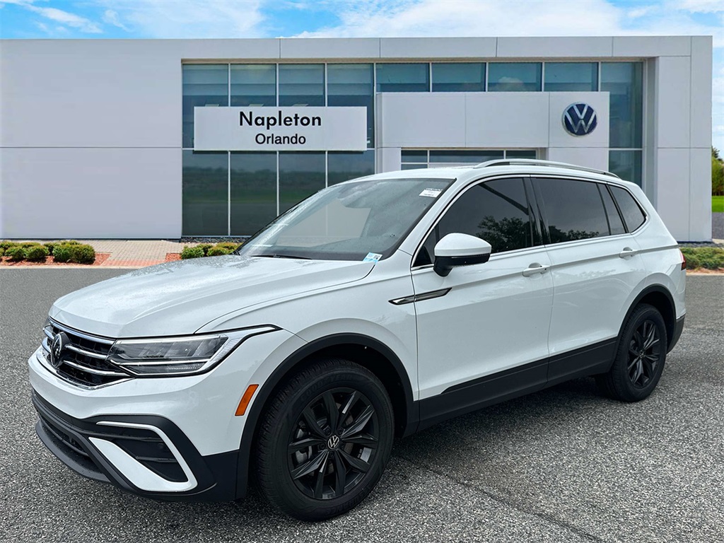 2024 Volkswagen Tiguan 2.0T SE 1