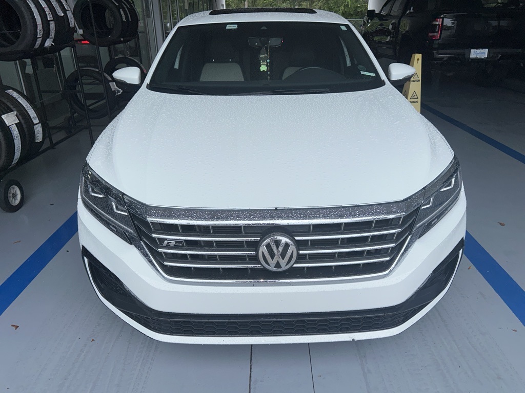 2021 Volkswagen Passat 2.0T R-Line 1