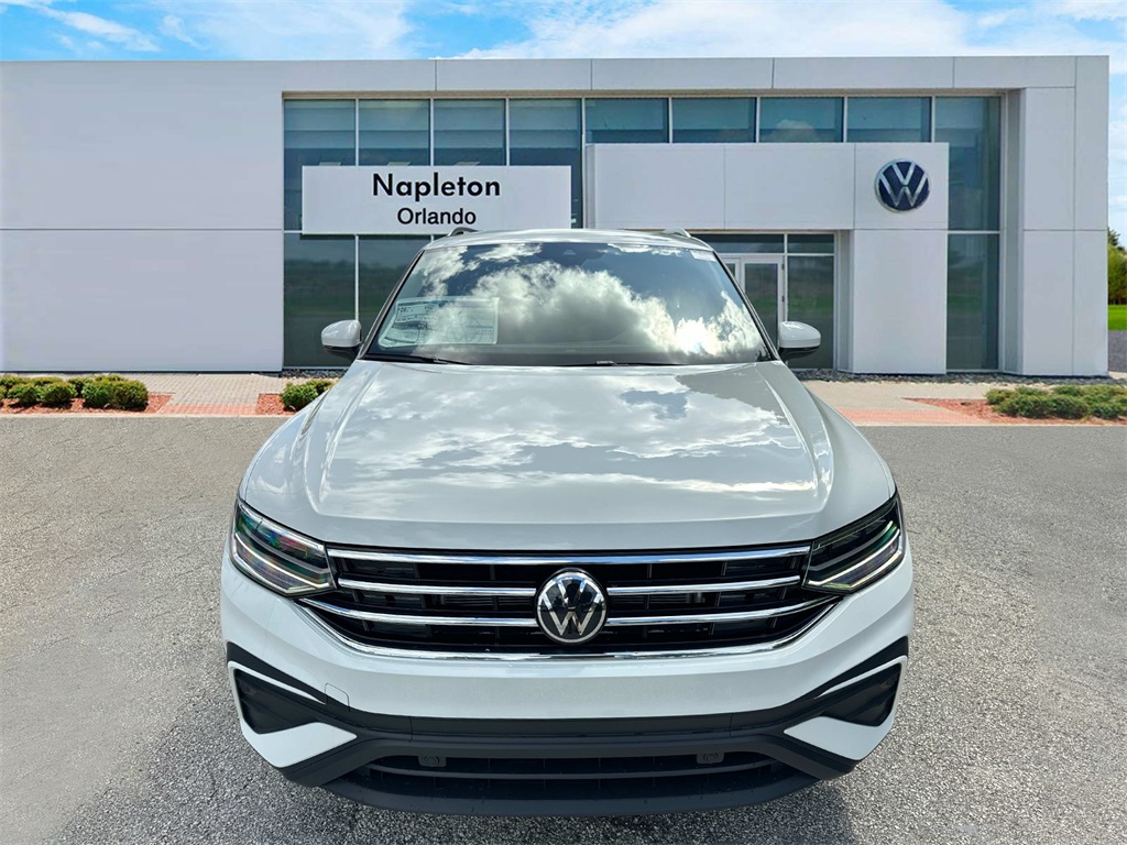 2024 Volkswagen Tiguan 2.0T SE 3