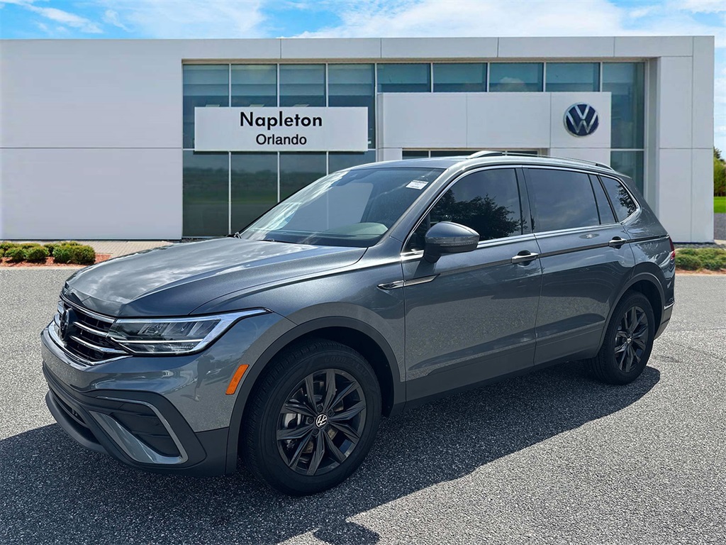 2024 Volkswagen Tiguan 2.0T SE 1