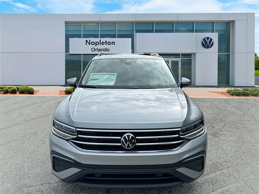 2024 Volkswagen Tiguan 2.0T SE 3