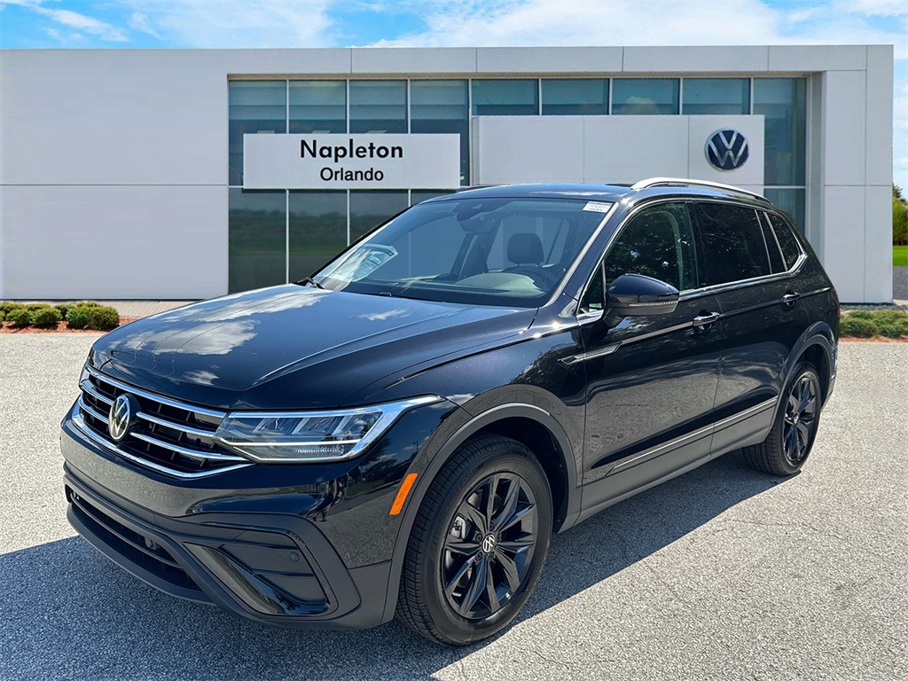 2024 Volkswagen Tiguan 2.0T SE 1