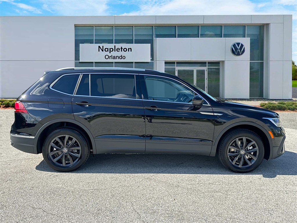 2024 Volkswagen Tiguan 2.0T SE 4