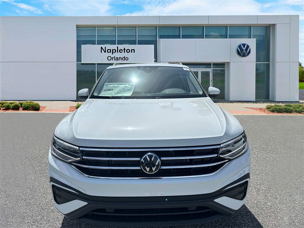 2024 Volkswagen Tiguan 2.0T SE 3