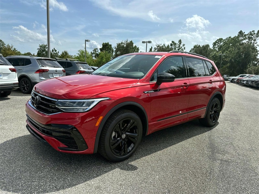 2024 Volkswagen Tiguan 2.0T SE R-Line Black 1