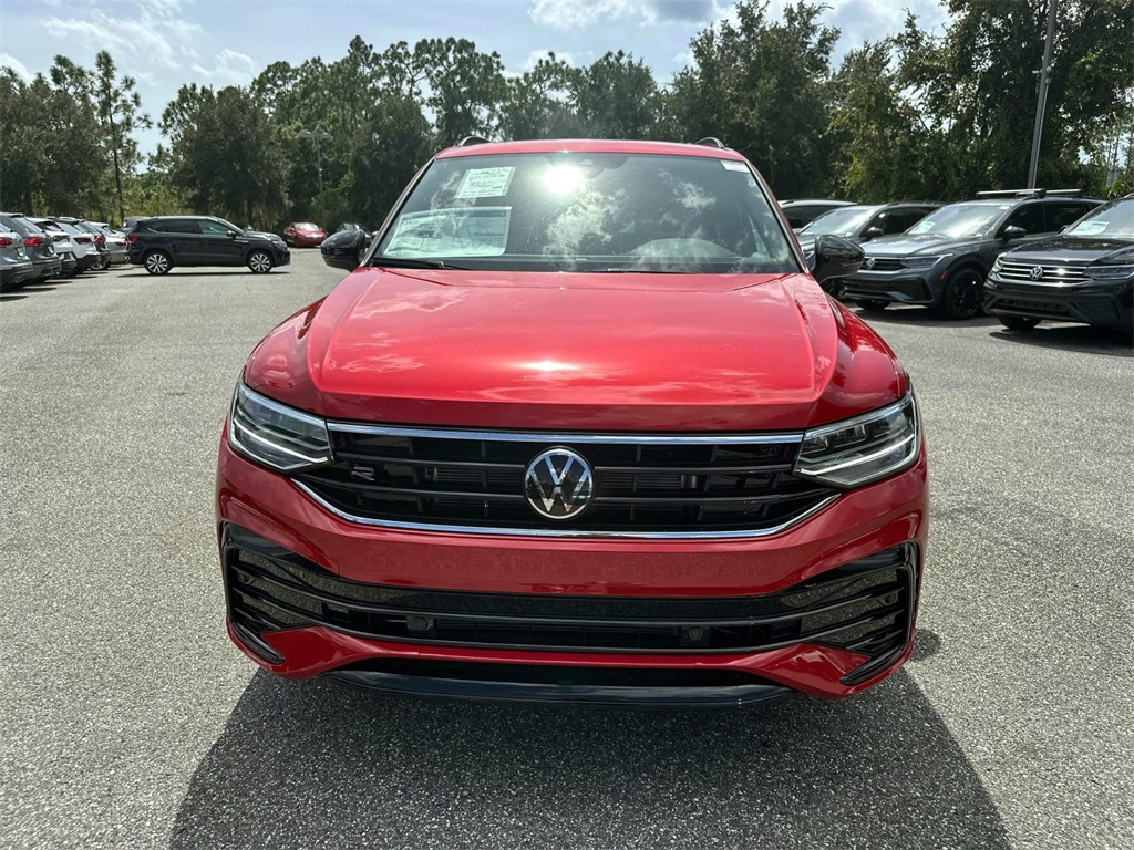 2024 Volkswagen Tiguan 2.0T SE R-Line Black 3