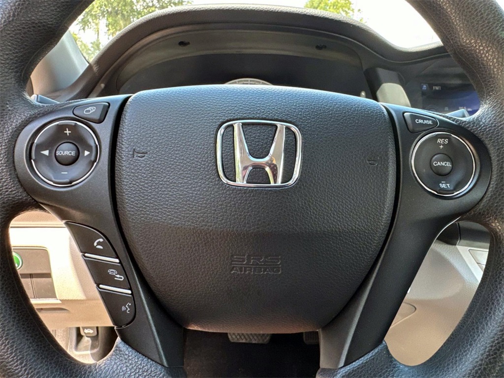 2013 Honda Accord LX 11